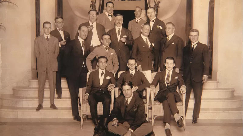 Foto oficial dos participantes da Semana de Arte Moderna. Reprodução Casa Mario de Andrade.